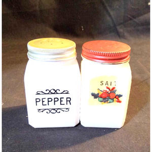 Vintage Mix Lot Daisy Milk Glass Spice Jars. Stovetop Square